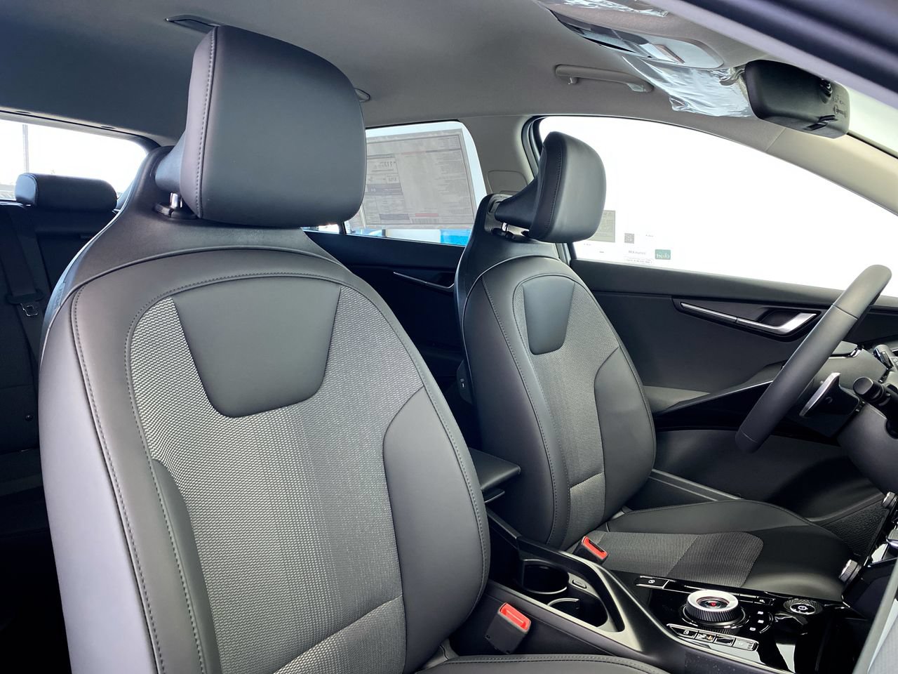 New 2026 Kia Niro Wind FWD image 31