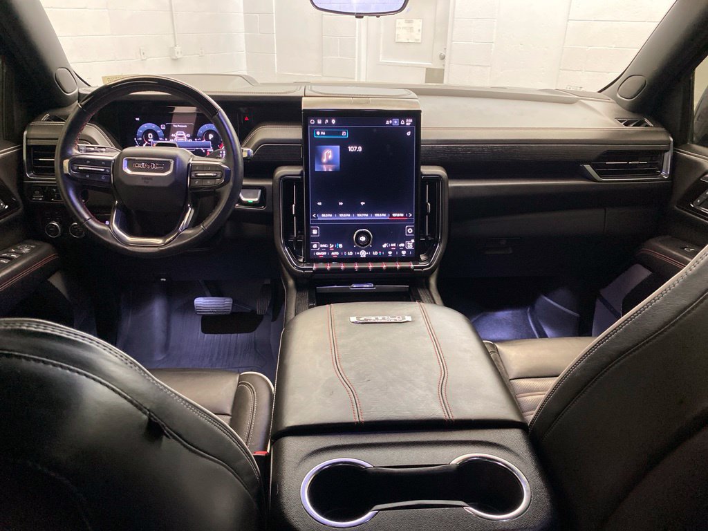 Used 2025 GMC Yukon AT4 Ultimate w/ LPO, Floor Liner Package AWD/4WD image 11