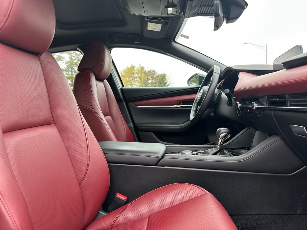 Used 2024 MAZDA MAZDA3 Hatchback w/Premium Plus Pkg image 22