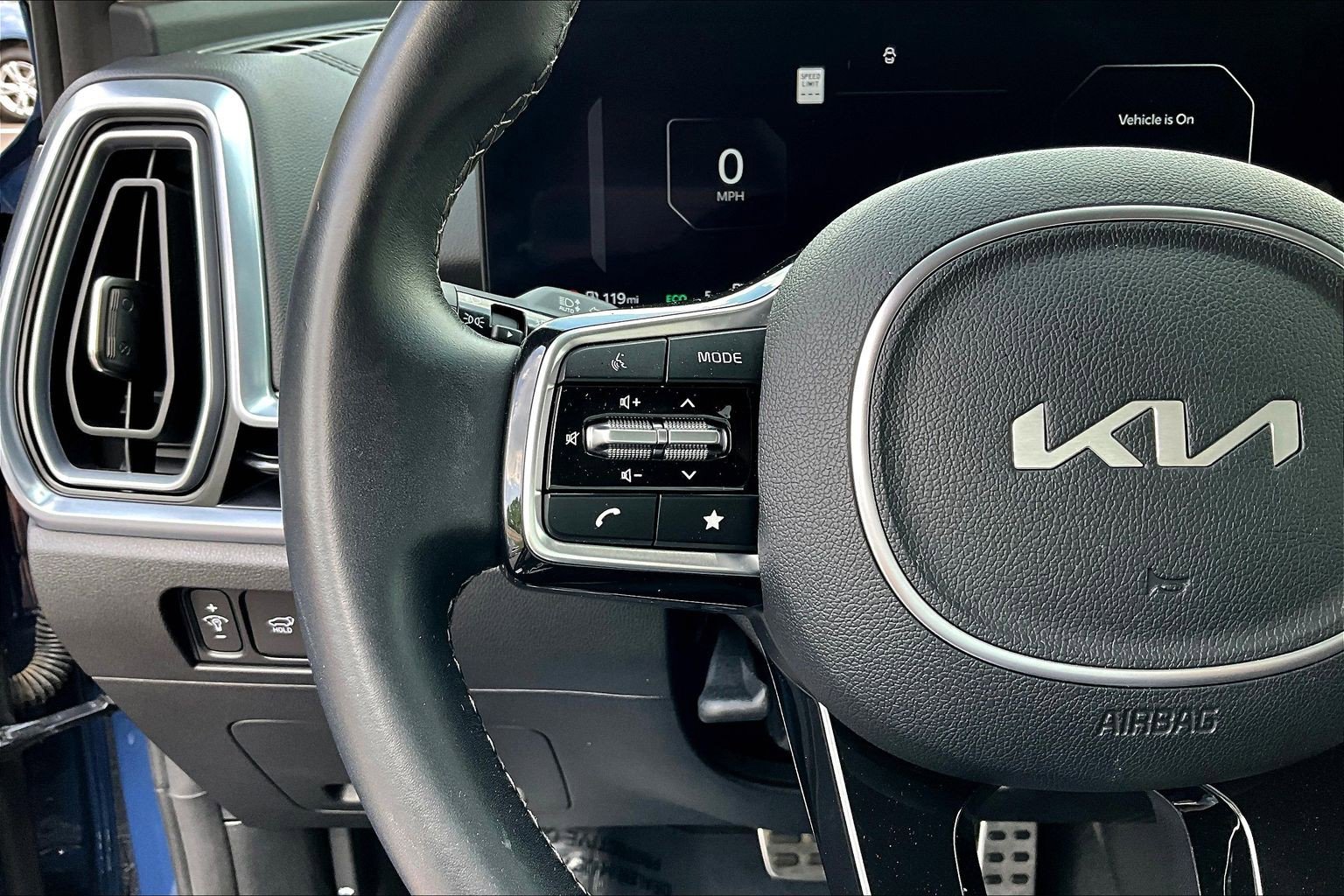 Certified 2024 Kia Sorento SX AWD/4WD image 11