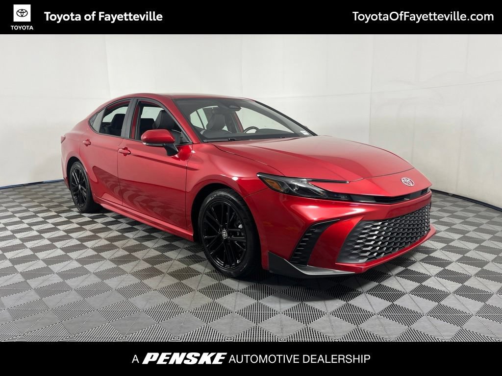 Certified 2025 Toyota Camry SE FWD image 6