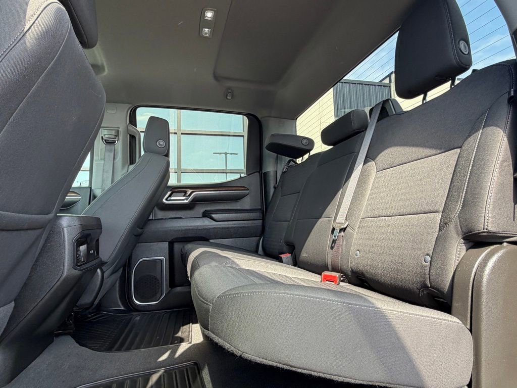 Used 2023 Chevrolet Silverado 1500 RST w/ Z71 Off-Road Package AWD/4WD image 23