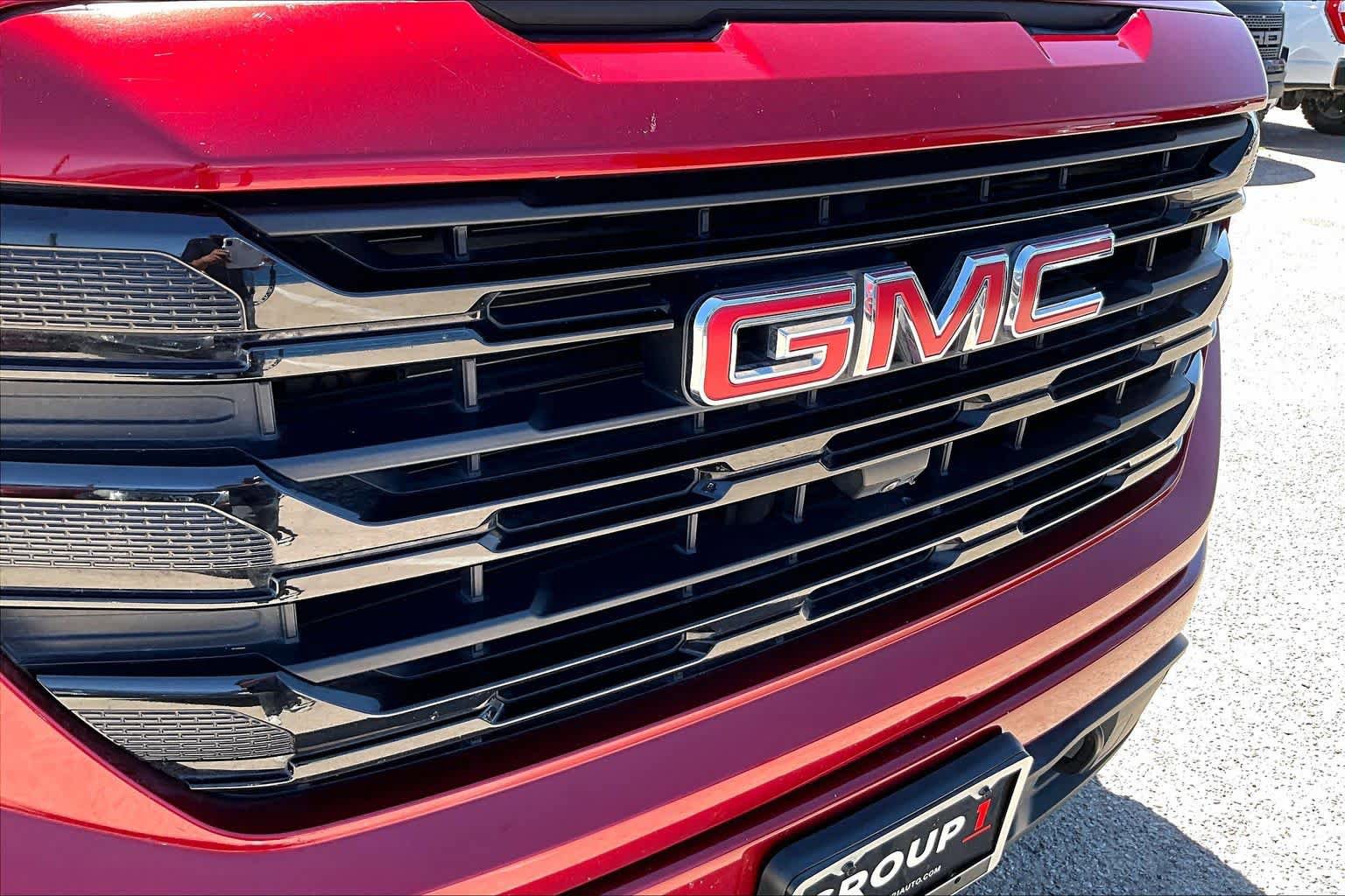 Used 2022 GMC Sierra 1500 Elevation w/ Elevation Premium Package AWD/4WD image 28