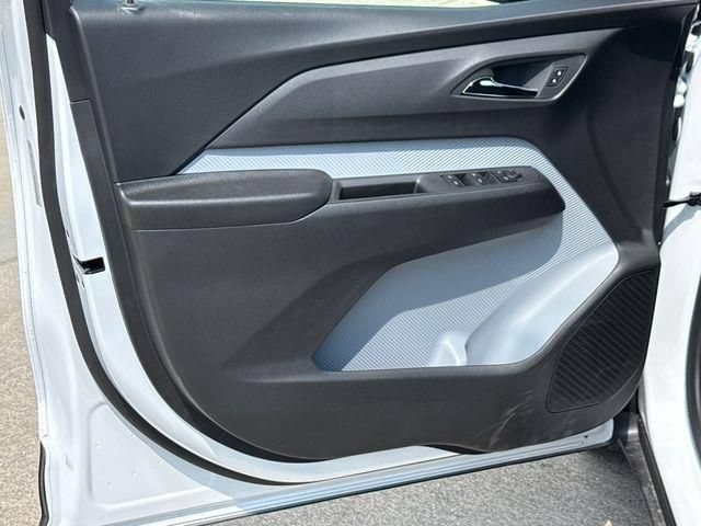 New 2027 Chevrolet Bolt RS FWD image 10