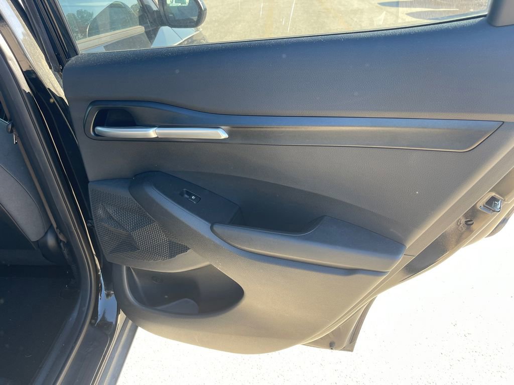 Used 2022 Kia Seltos LX image 18