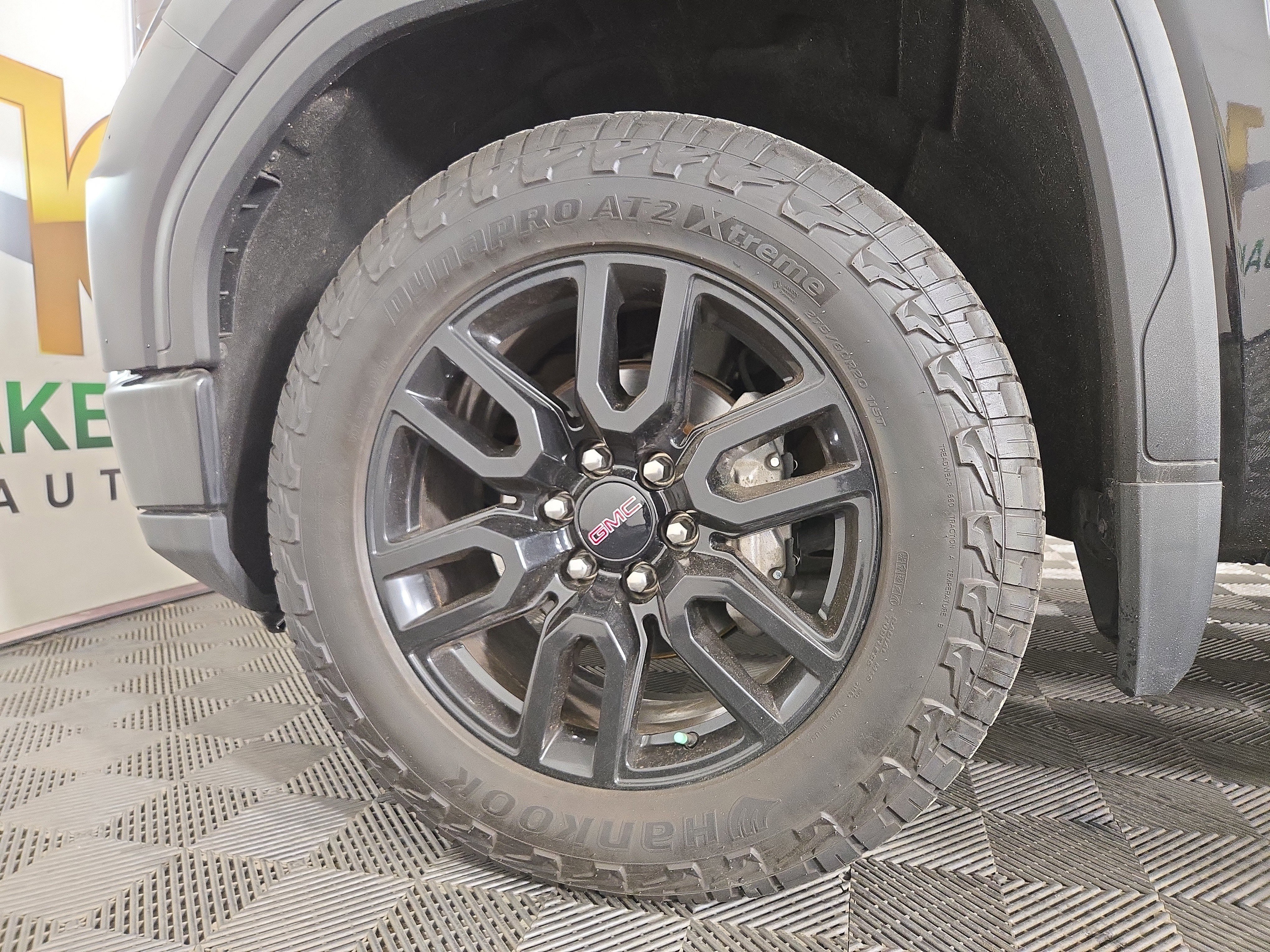 Certified 2024 GMC Sierra 1500 Elevation w/ LPO, Elevation Black Package AWD/4WD image 31