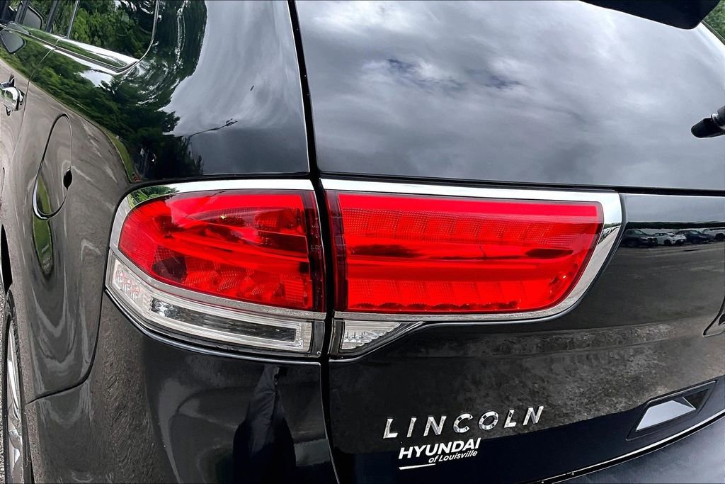 Used 2015 Lincoln MKX AWD w/ Equipment Group 102A image 31