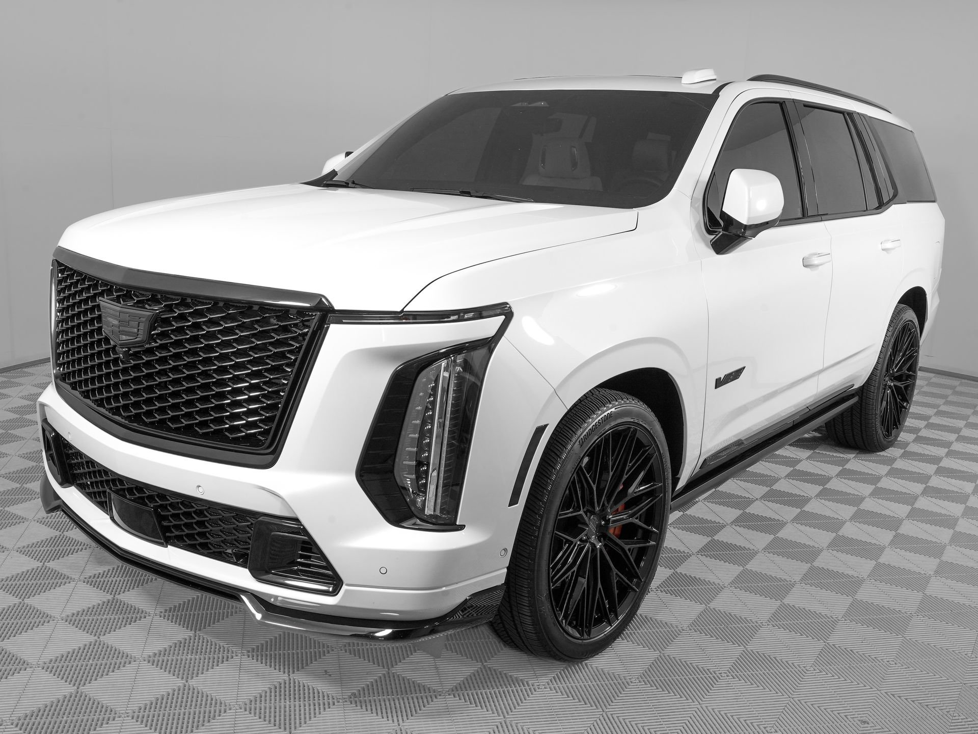 Used 2026 Cadillac Escalade V w/ LPO, ONYX Package AWD/4WD image 7