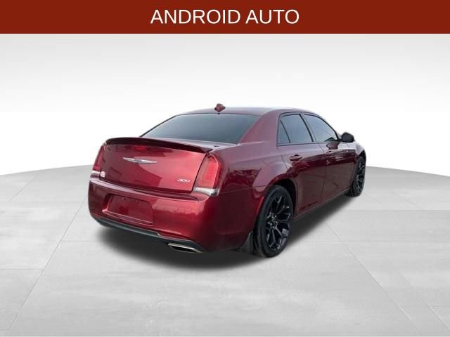 Used 2019 Chrysler 300 Touring w/ Sport Appearance Package image 7