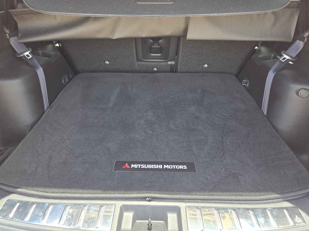 Used 2024 Mitsubishi Outlander SE AWD/4WD image 27