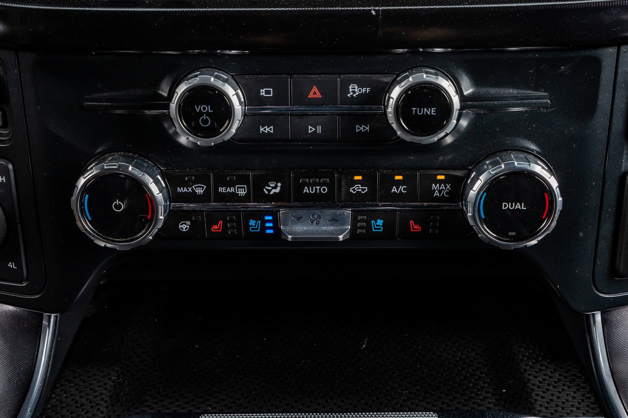Used 2025 Ford F150 Raptor w/ Equipment Group 803A Raptor R image 26