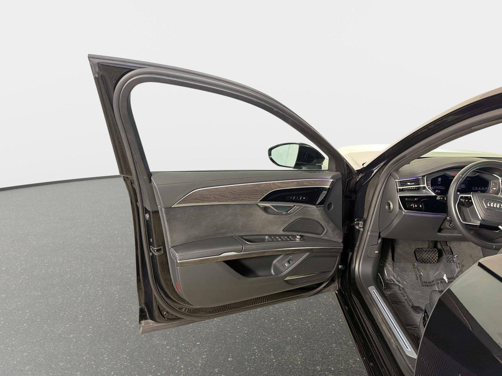Used 2023 Audi A8 L 3.0T w/ Executive Package AWD/4WD image 37
