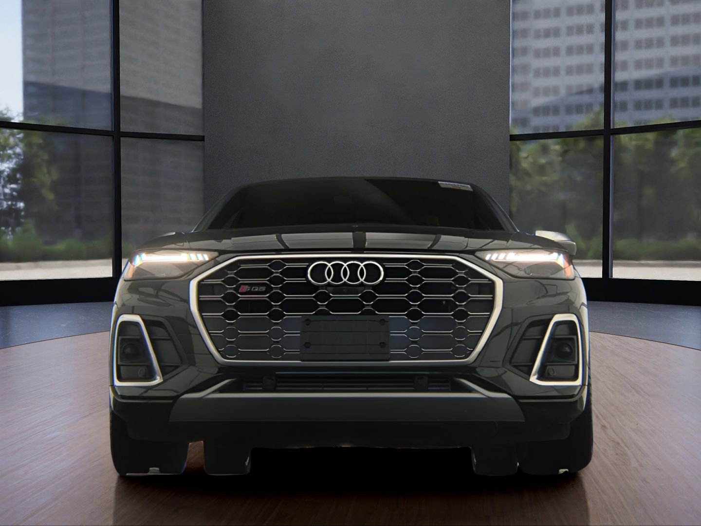 Used 2022 Audi SQ5 Prestige image 2