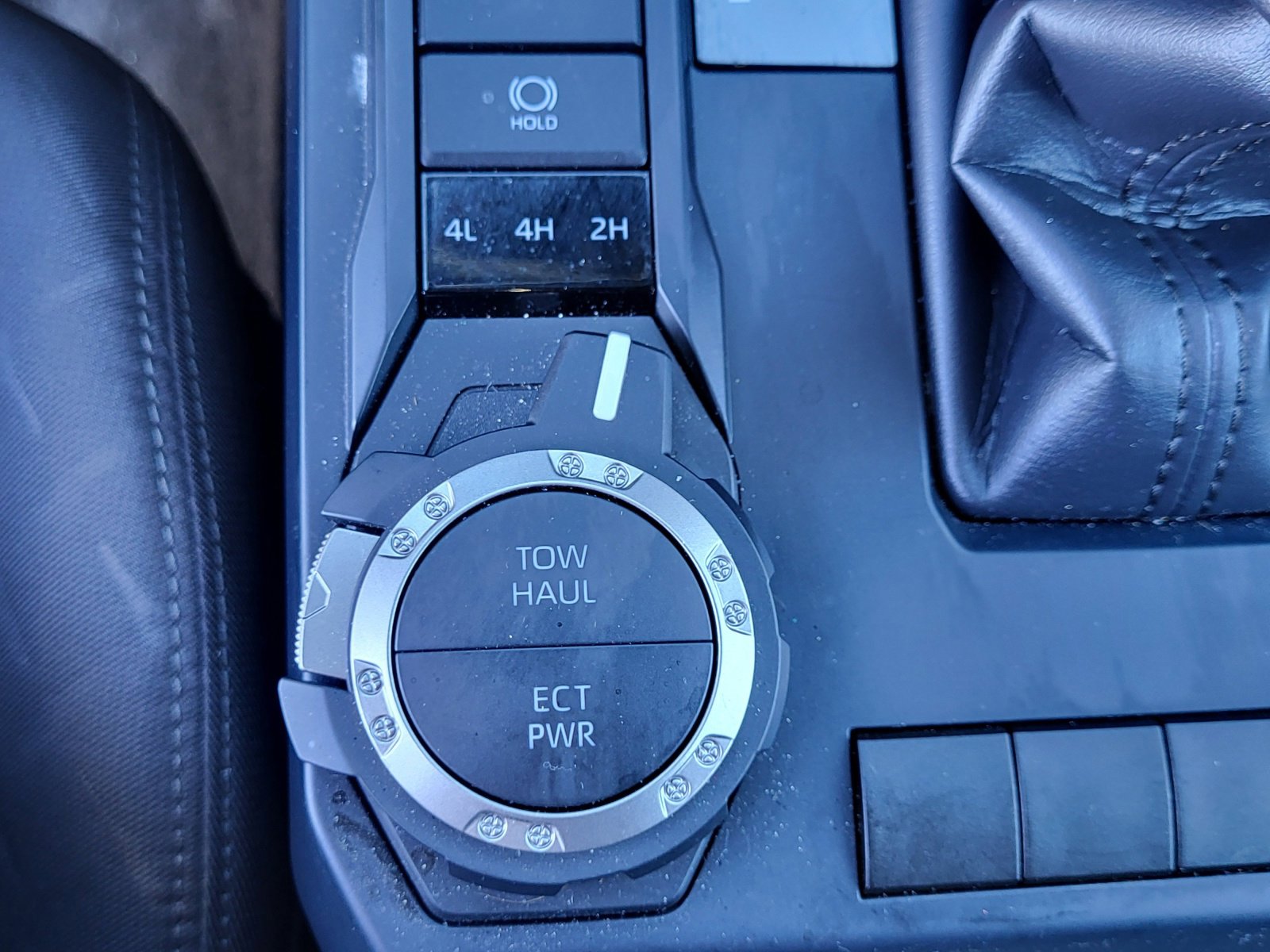 Certified 2025 Toyota Tacoma SR5 image 32