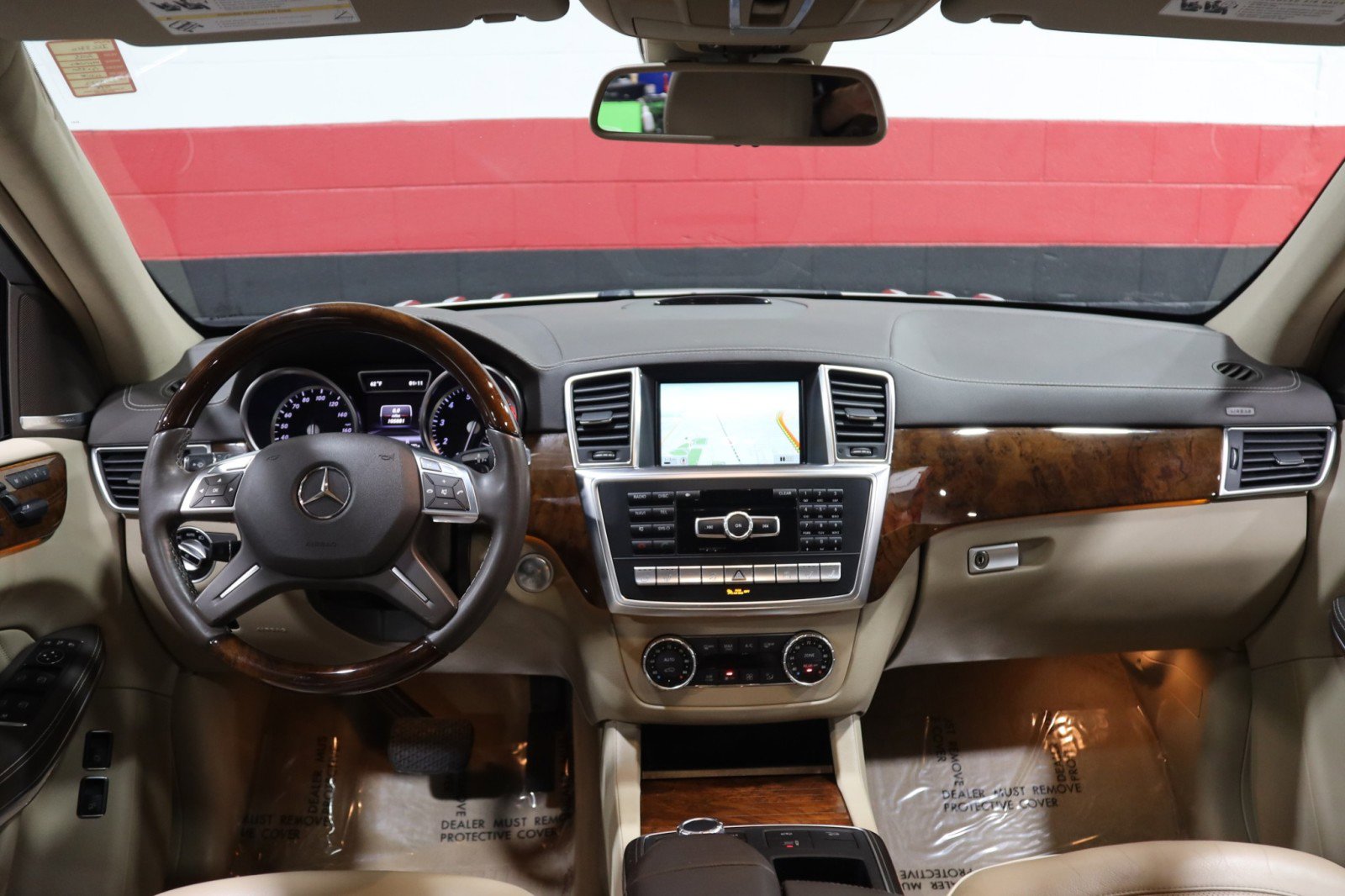 Used 2013 Mercedes-Benz GL 550 4MATIC AMG Sport 4dr Suv image 52