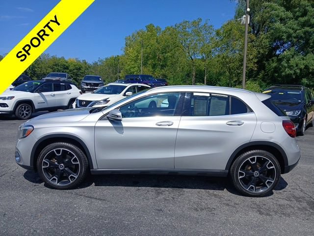 Used 2018 Mercedes-Benz GLA 250 4MATIC image 3