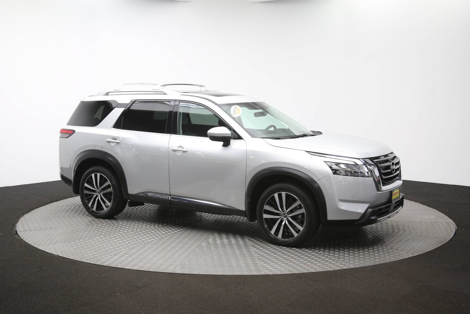 Used 2023 Nissan Pathfinder Platinum AWD/4WD image 45