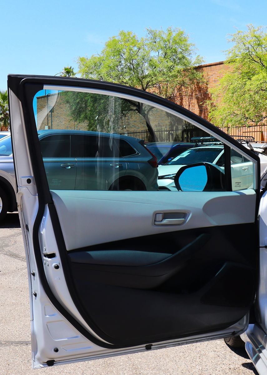 Used 2022 Toyota Corolla LE w/ Carpet Mat Package (TMS) FWD image 35