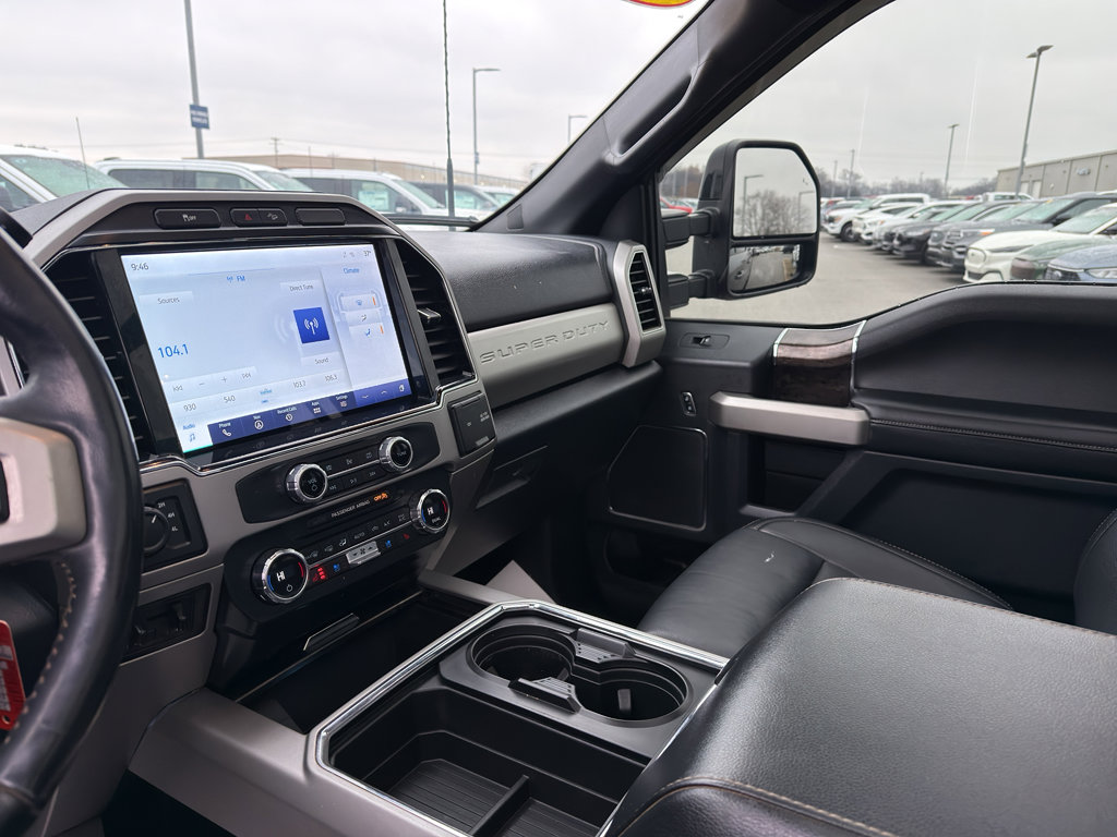 Used 2022 Ford F250 Lariat w/ Black Appearance Package image 11