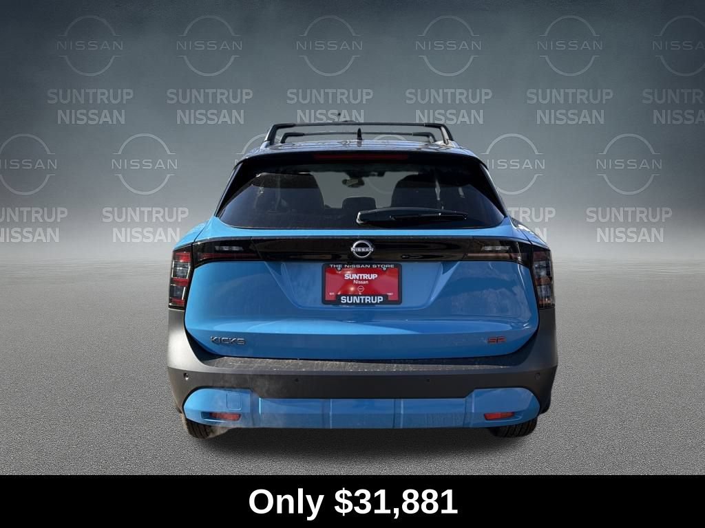 Used 2026 Nissan Kicks SR w/ SR Premium Package FWD image 4