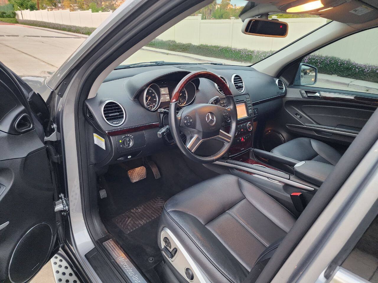 Used 2012 Mercedes-Benz GL 450 4MATIC image 13