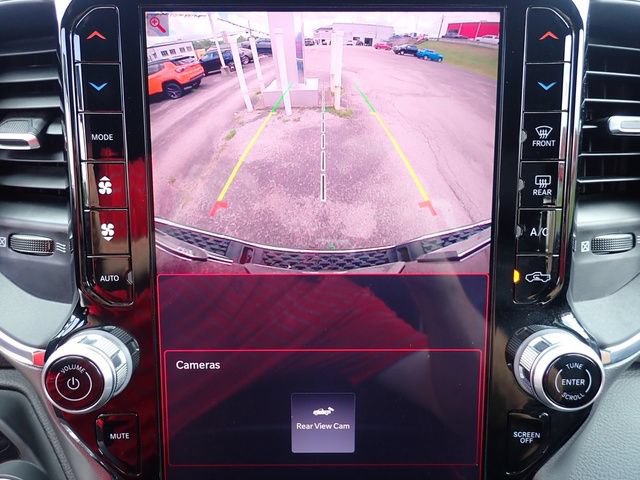 Used 2025 RAM 1500 Laramie AWD/4WD image 24