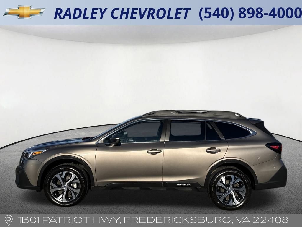 Used 2022 Subaru Outback Limited XT image 2