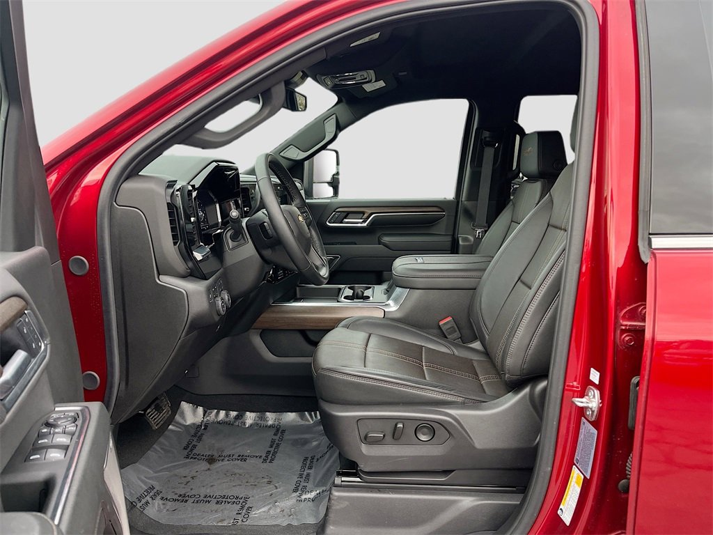 Used 2025 Chevrolet Silverado 3500 High Country image 22