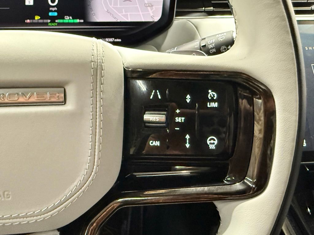 Used 2025 Land Rover Range Rover Sport Dynamic SE AWD/4WD image 22
