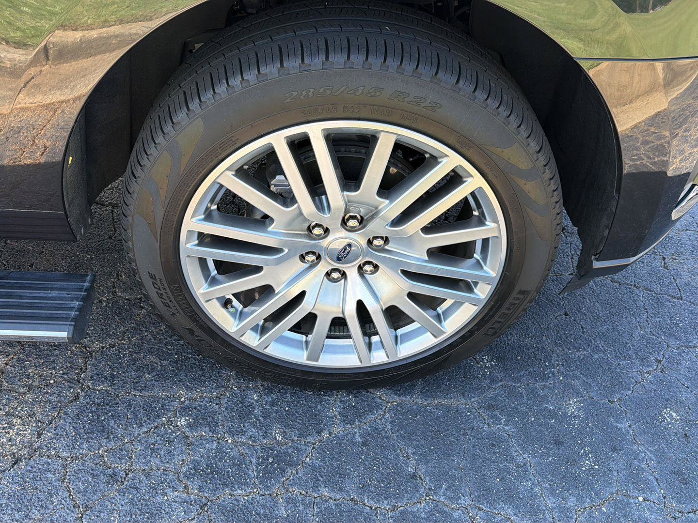 Used 2024 Ford Expedition Limited RWD image 44