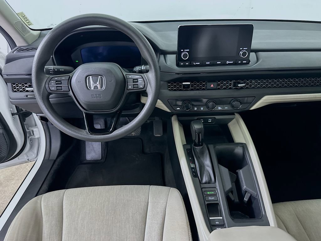 Used 2023 Honda Accord EX image 17