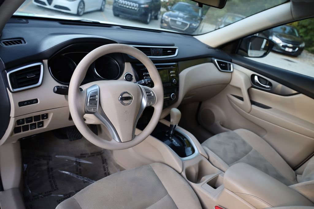 Used 2014 Nissan Rogue SV image 15