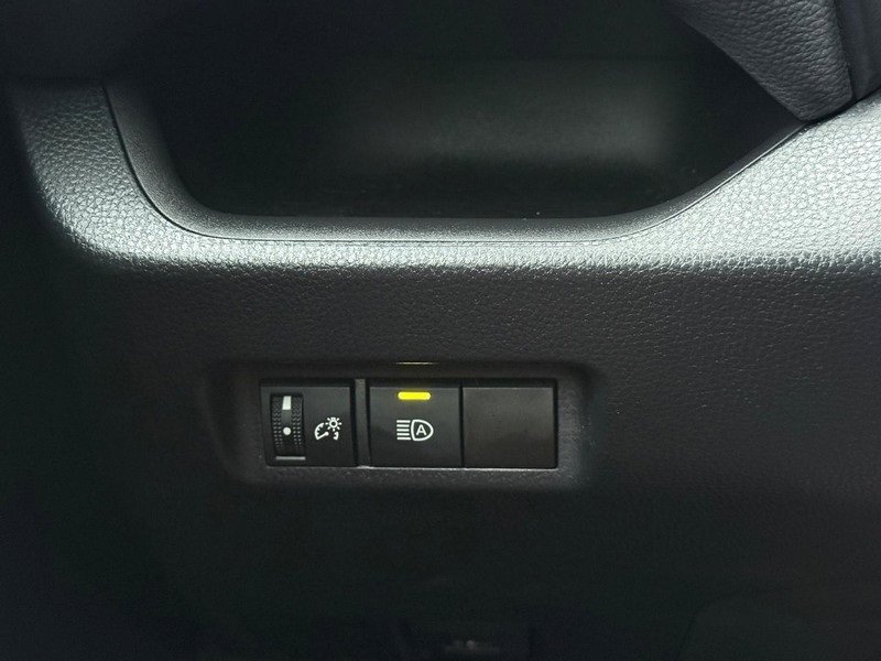 Used 2023 Toyota RAV4 LE image 29