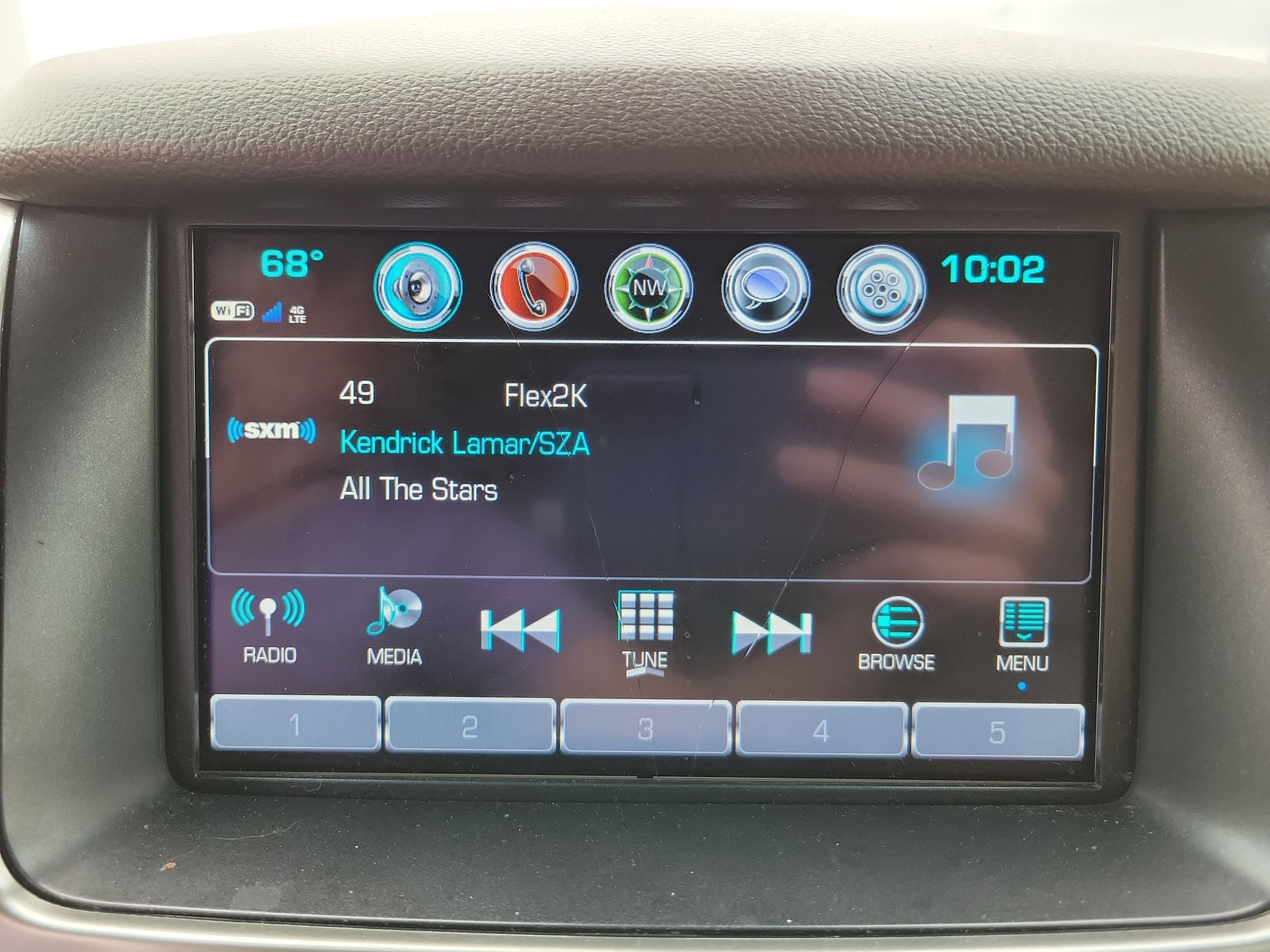 Used 2020 Chevrolet Suburban Premier image 12