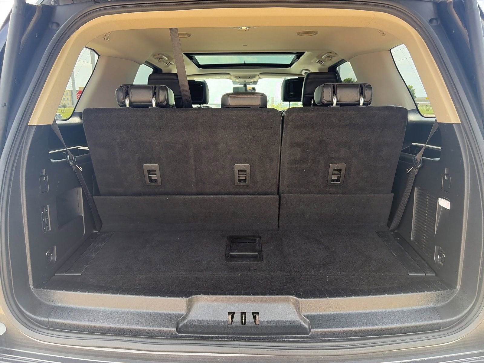 Used 2018 Ford Expedition Platinum AWD/4WD image 24