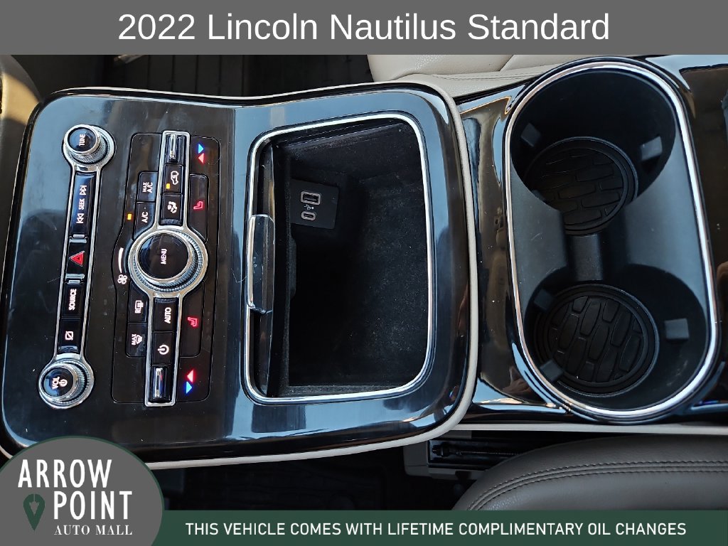 Used 2022 Lincoln Nautilus FWD w/ Premium Package image 28
