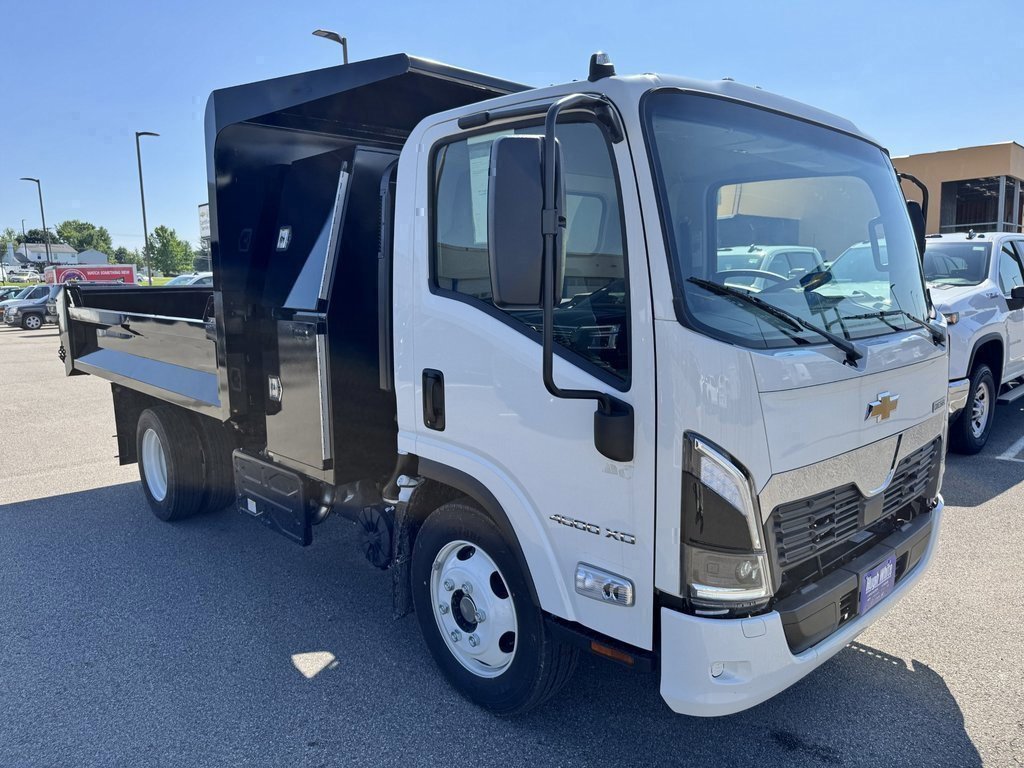 New 2025 Chevrolet Low Cab Forward 4500 XD image 3