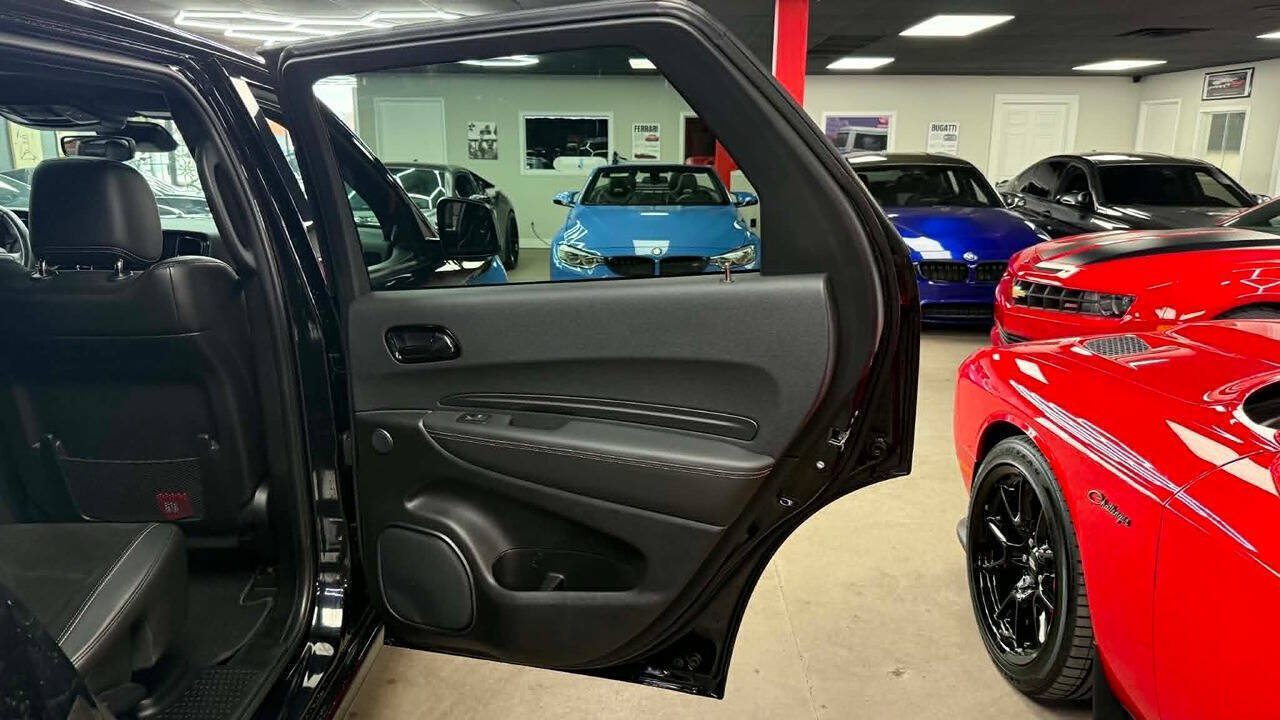 Used 2021 Dodge Durango SRT w/ Technology Group AWD/4WD image 16