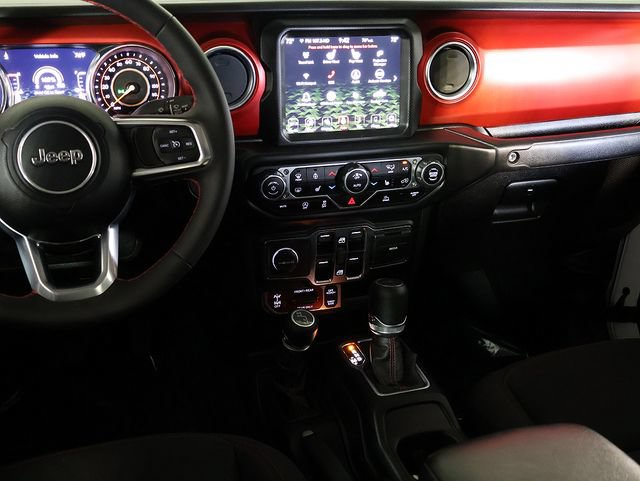 Used 2023 Jeep Gladiator Rubicon w/ Cold Weather Group AWD/4WD image 18