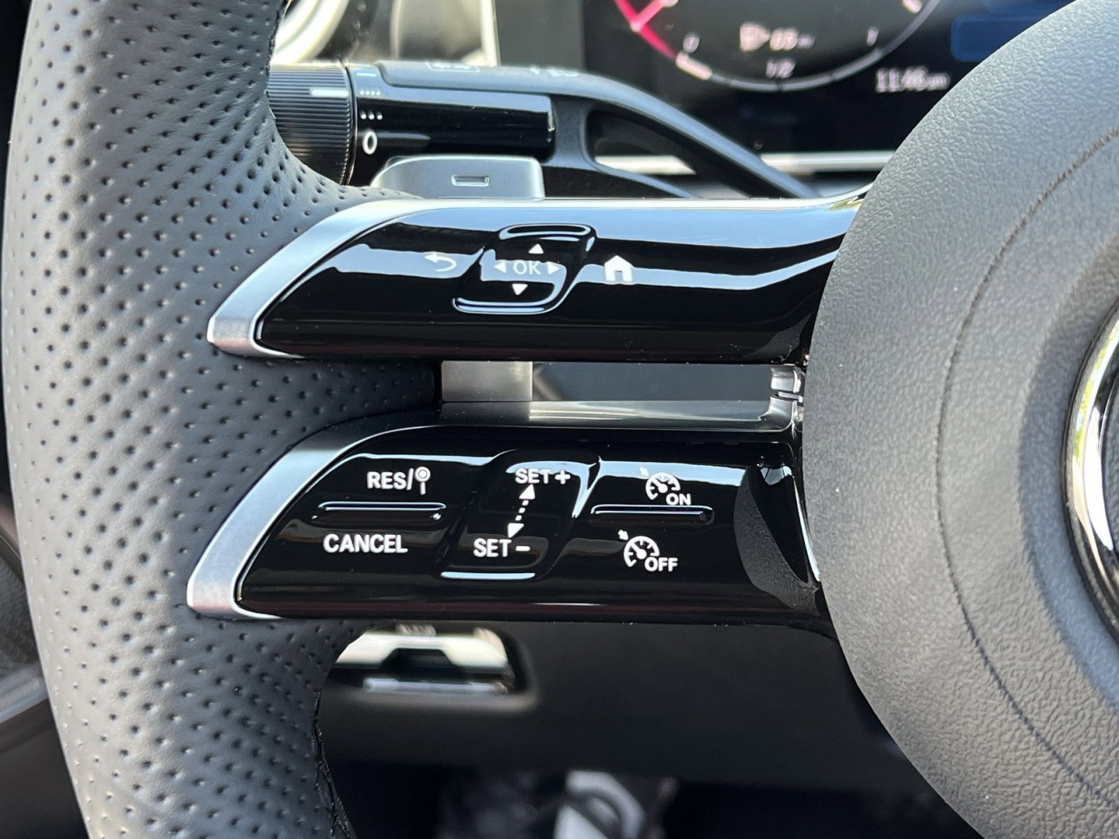 New 2025 Mercedes-Benz CLE 300 4MATIC Coupe image 30