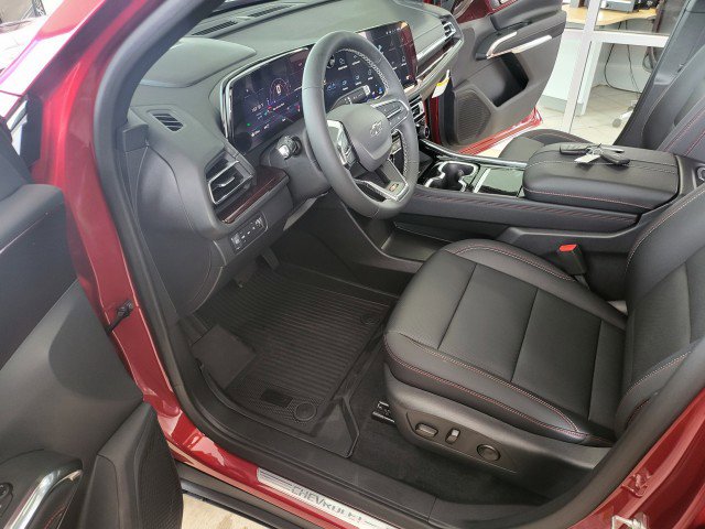 New 2026 Chevrolet Traverse Z71 w/ Driver Confidence Package image 6