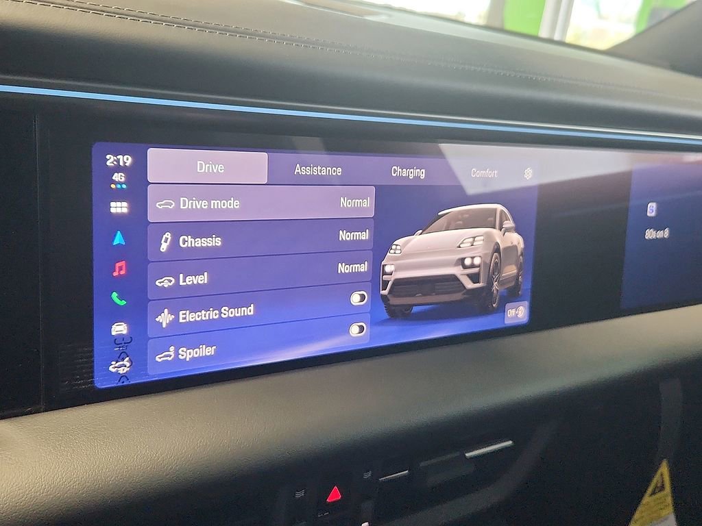 New 2026 Porsche Macan 4 Electric AWD/4WD image 21