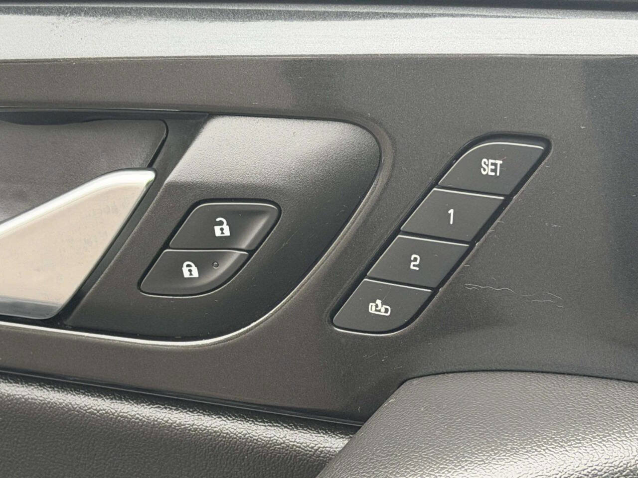 Used 2022 Chevrolet Blazer RS w/ Enhanced Convenience Package FWD image 16