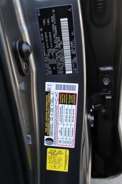 Used 2022 Toyota Highlander LE FWD image 56