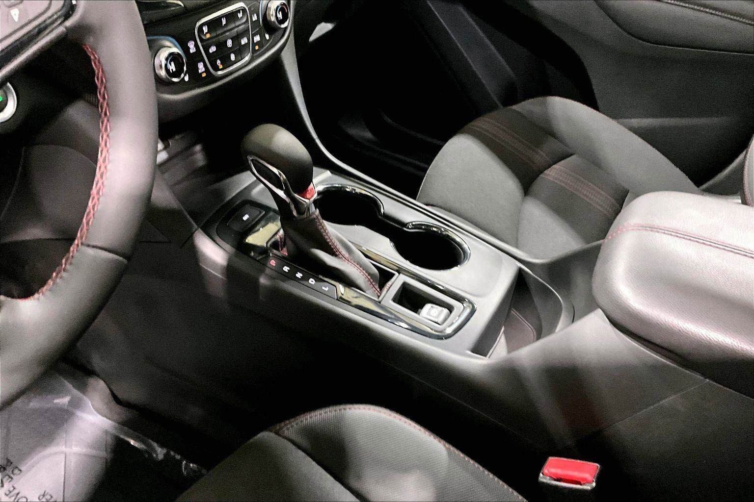 Used 2023 Chevrolet Equinox RS w/ LPO, Floor Liner Package image 16