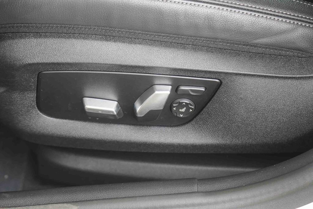 Certified 2023 BMW 530i w/ Convenience Package RWD image 18