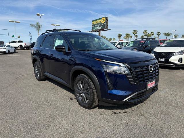 New 2026 Nissan Pathfinder SV AWD/4WD image 1