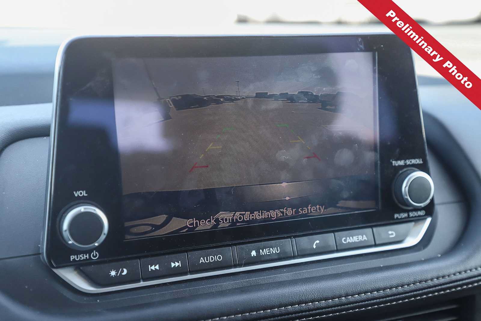 Used 2025 Nissan Rogue S FWD image 18