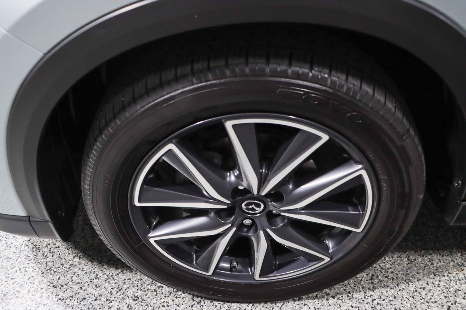 Used 2018 MAZDA CX-5 Touring image 11