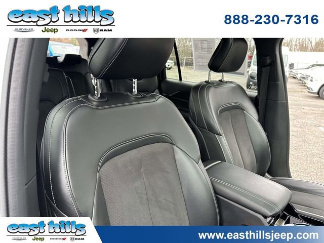 Certified 2023 Jeep Grand Cherokee L Laredo image 27